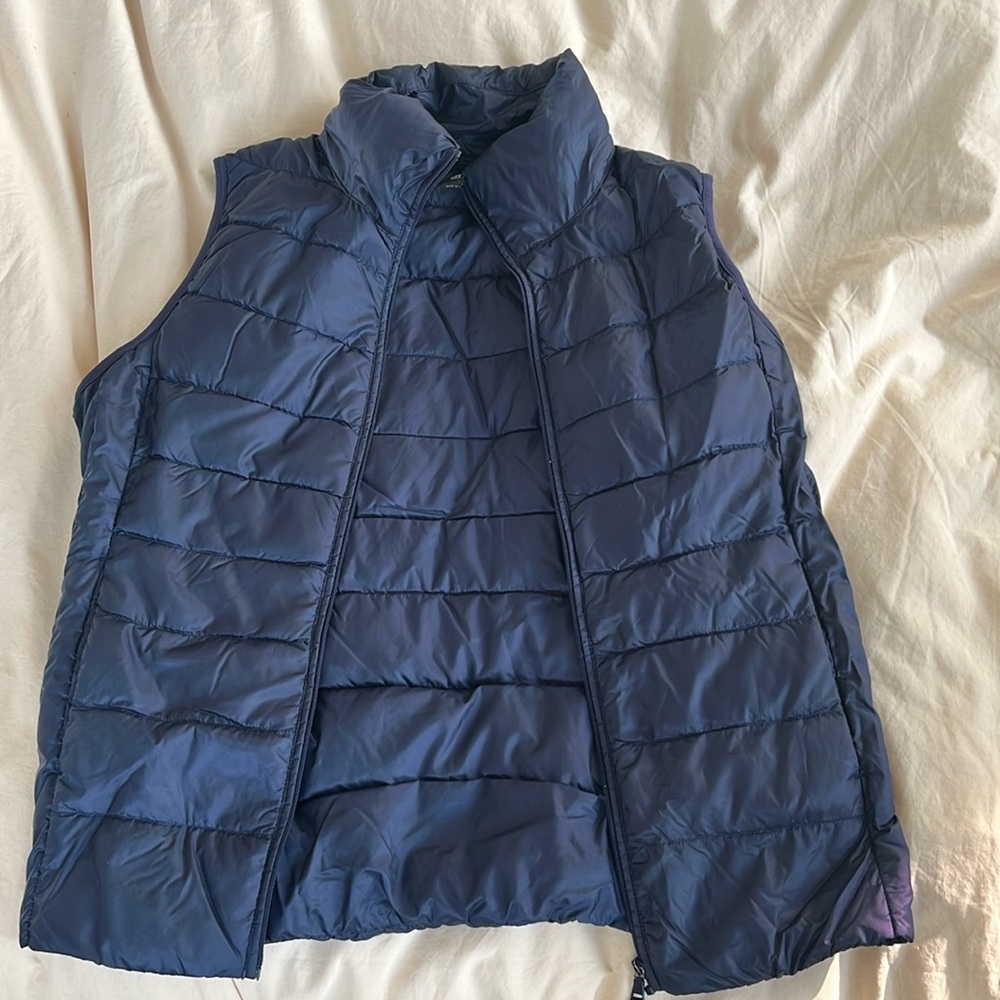 Uniqlo vest